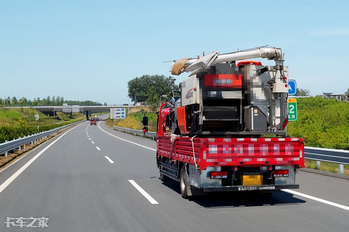 货厢更大动力更强，卧铺变双人床，领航ES5堪称麦客好伙伴