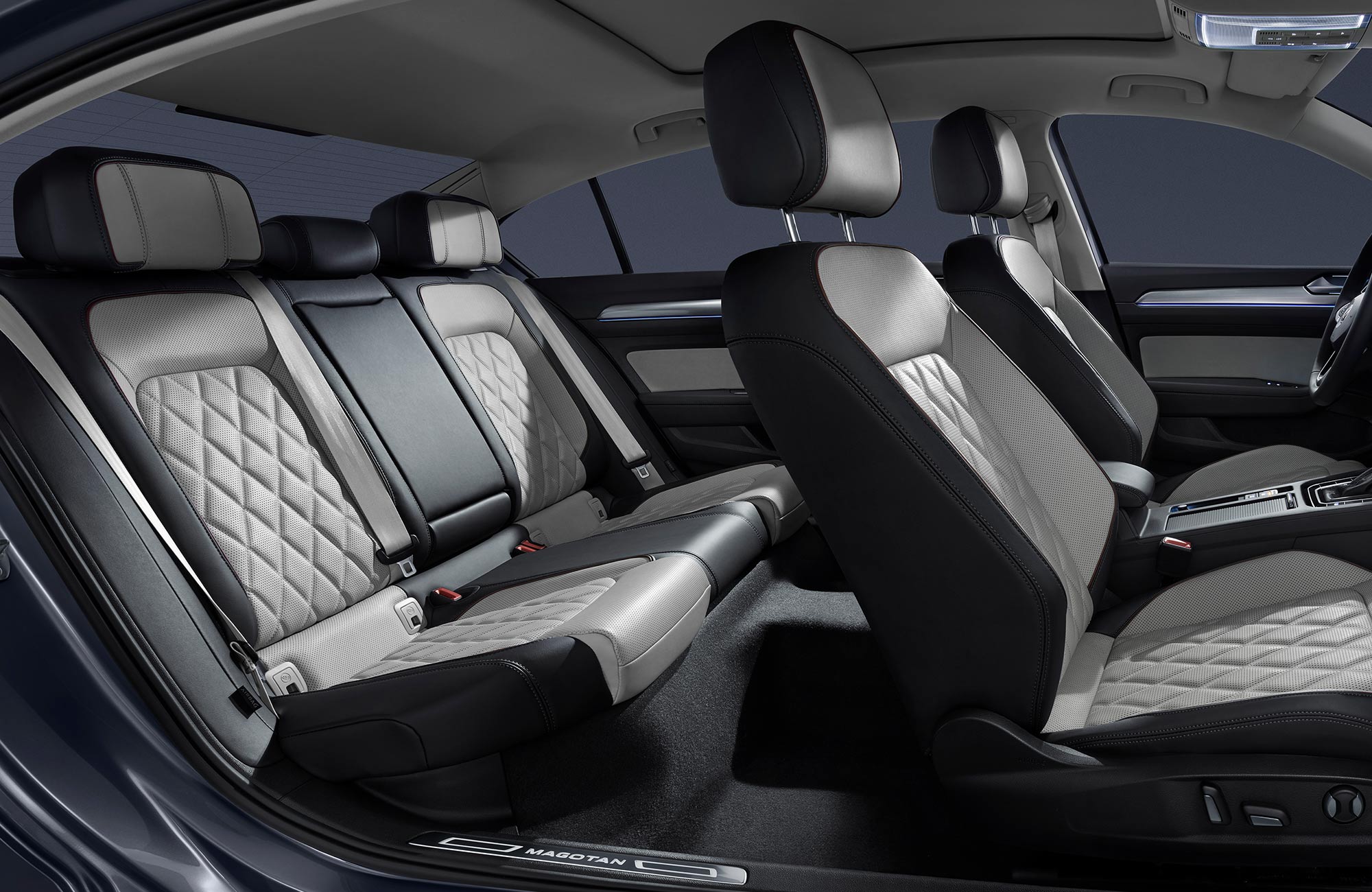 40万元以上的车为什么不选白车,为什么40多万的车没有真皮