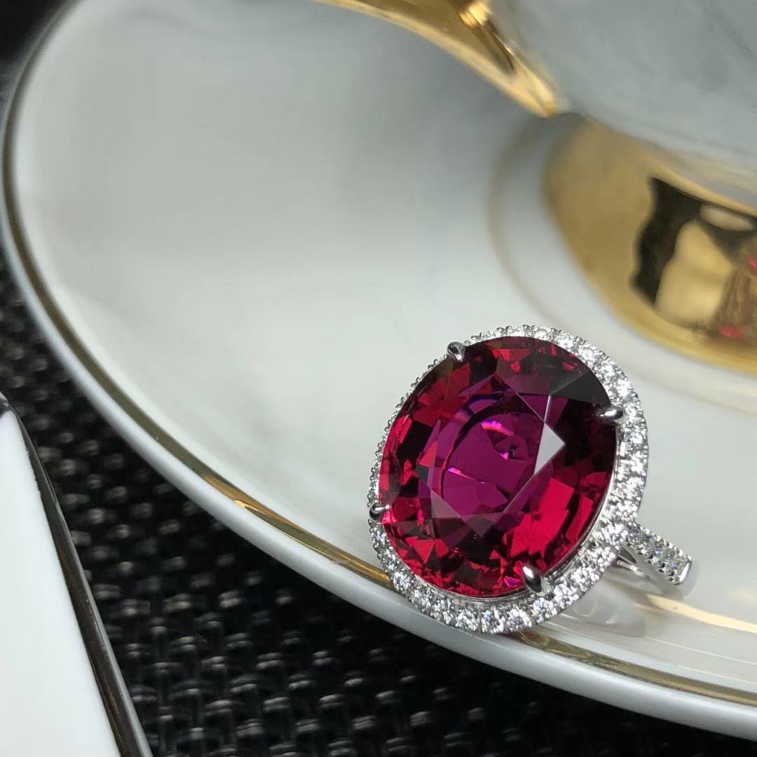 世界上最娇气的宝石,最硬的宝石