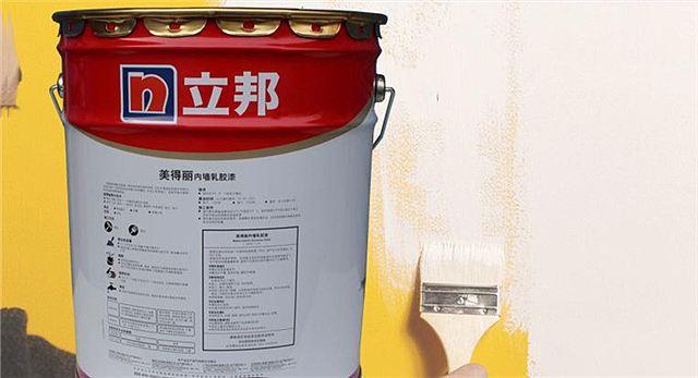 乳胶漆白血病,300元和500元的油漆有什么区别