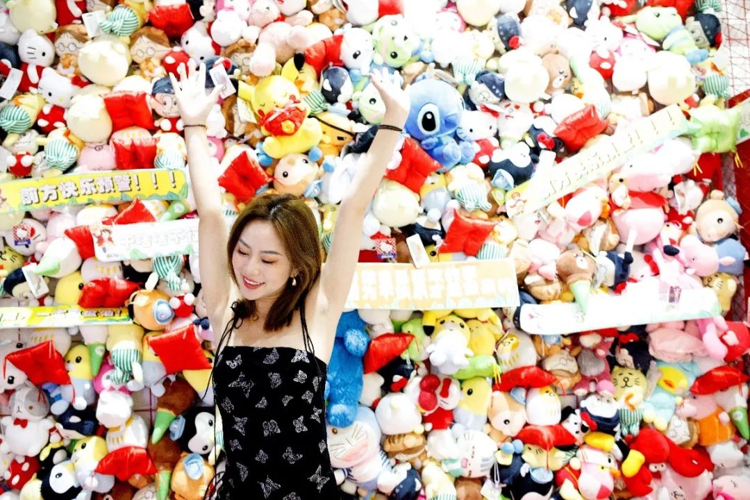 友谊•阳光城会员月实力宠粉，跟随小姐姐一起去探店