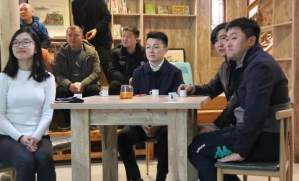 清华华智冰真实视频,清华机器人华智冰视频