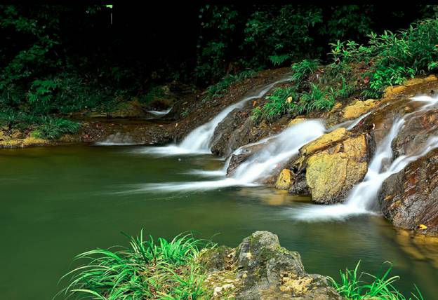 广西是一个环境优美的地方,广西是一个非常有意思的地方