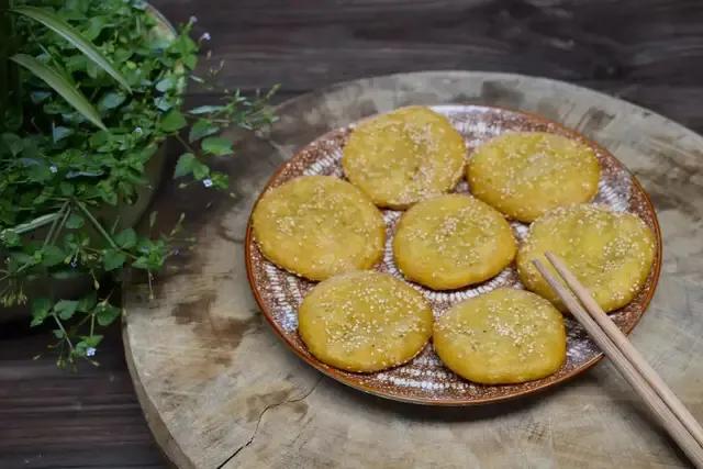 做南瓜饼能不能不加糯米粉加面粉,做南瓜饼时加糯米粉太软了