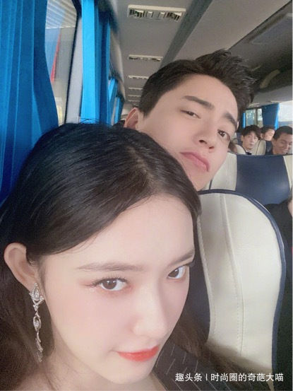 林允出席活动被网友喊话该减肥了,林允瘦了14斤后的样子