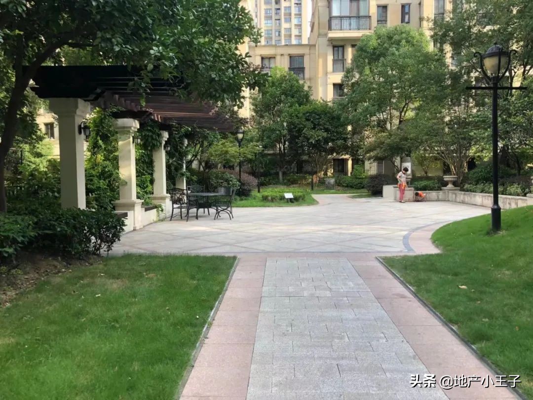 实探北京二手房市场议价空间变大,二手房价格实地探房