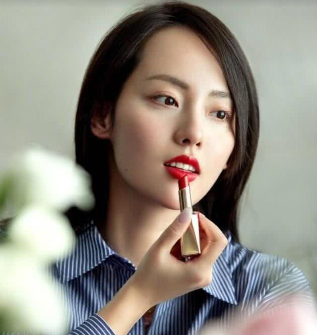 眼睛有缺陷的女人,女人的几种眼型和性格