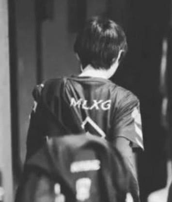 rng上单aj是中国人吗,rng新队员信息