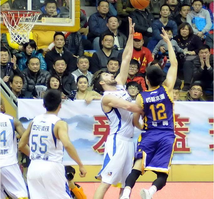 鹈鹕拉闸门,鹈鹕主场拉闸