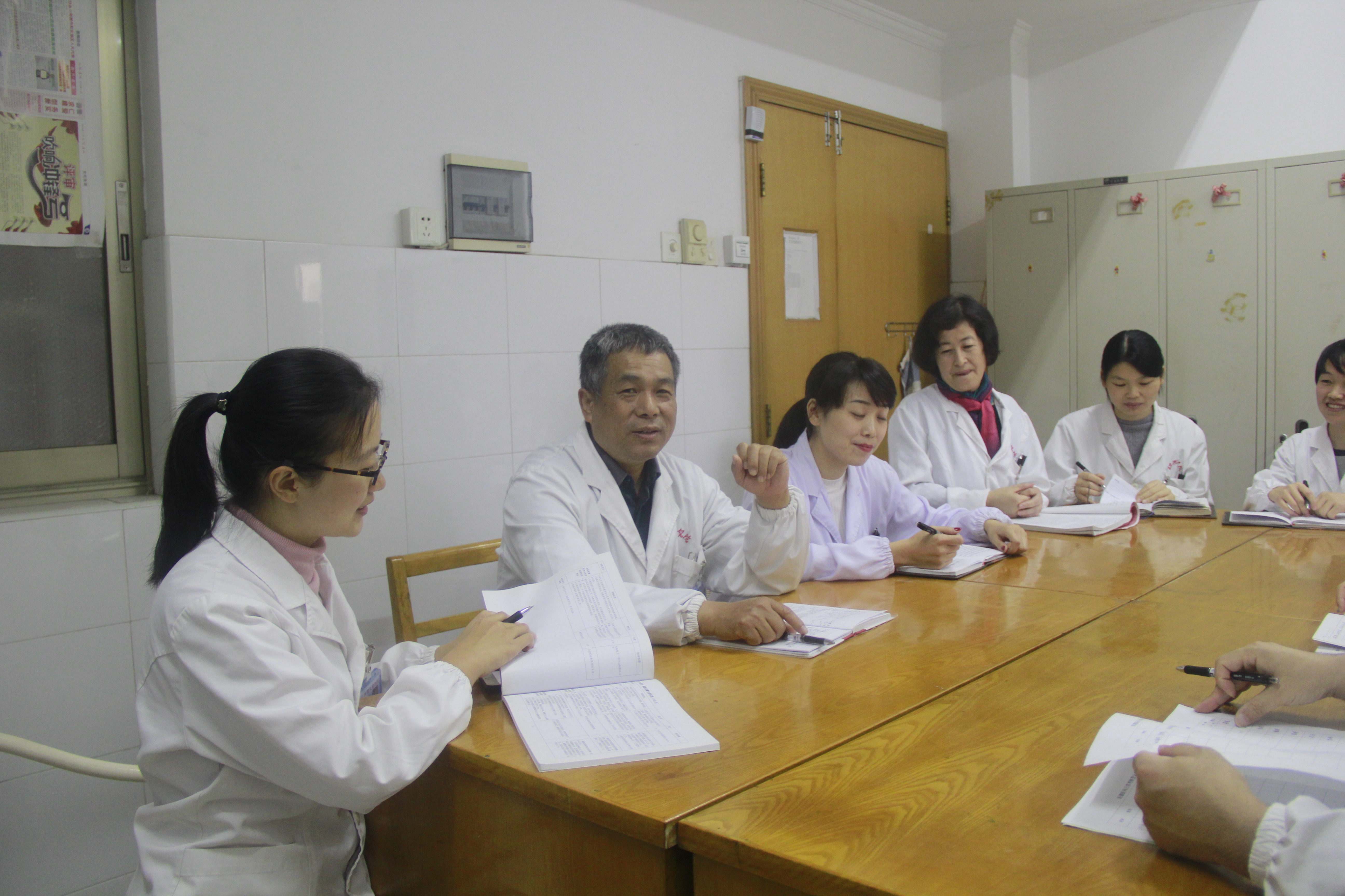 稀有血型学生献血,稀有血型的宝宝