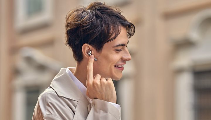 华为freebudsstudio对比boseqc35,华为耳机freebuds4有哪些功能