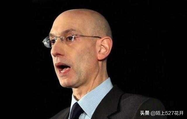 前有莫雷，后有厄齐尔挑战国人底线！阿森纳小人行径让球迷不满