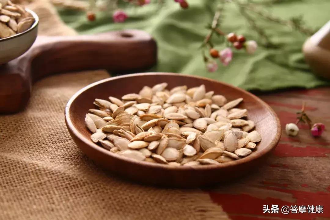 夏天有哪些食物可以助睡眠,冬季睡眠质量差吃什么