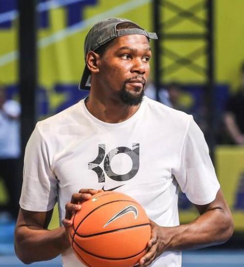 NBA有史以来颜值最高的5大黑人球星,詹皇落选科比第3