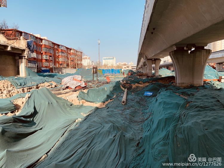 上阳宫到百货楼,疫情下逛西工,期待小街锅贴,王城广场听戏