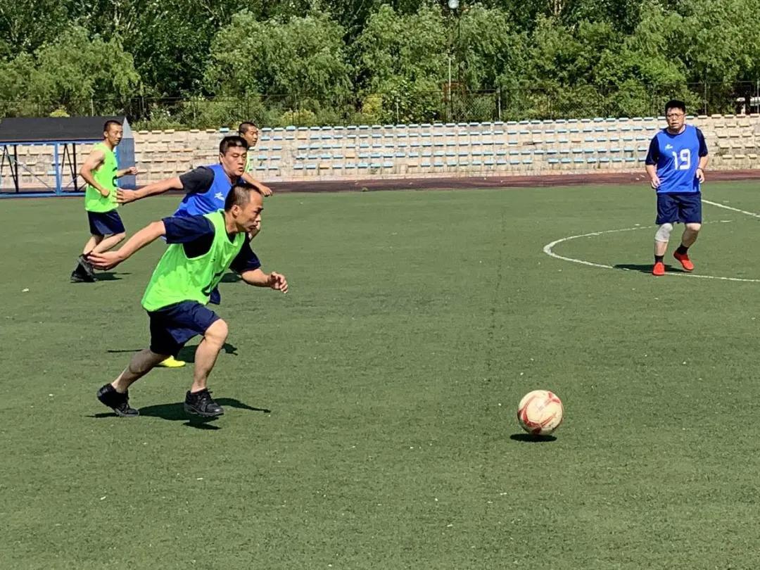 纪念七一建*党**99周年系列活动——佳木斯市消防救援支队举办“佳蓝杯”足球对抗赛