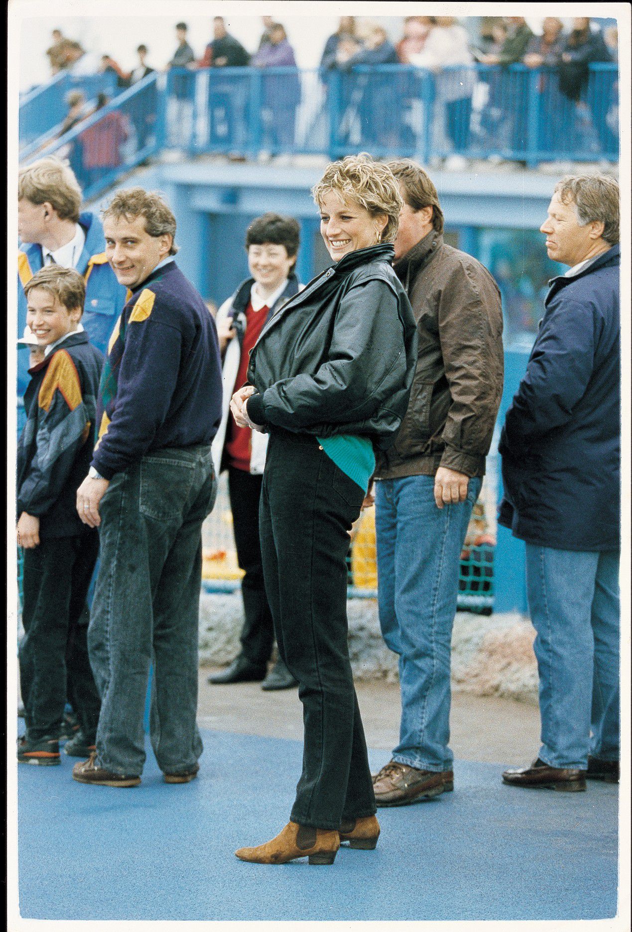 戴安娜雕像揭幕,戴安娜王妃雕像图