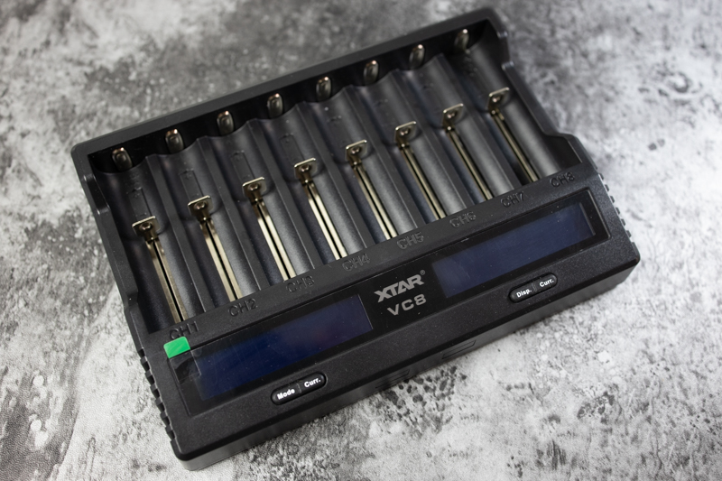 内阻测试、分容激活样样通，体验XTARVC8八槽位充电器