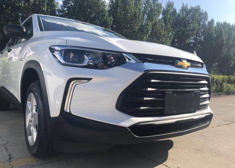 雪佛兰创酷和飞度,16年雪佛兰创酷功能详解