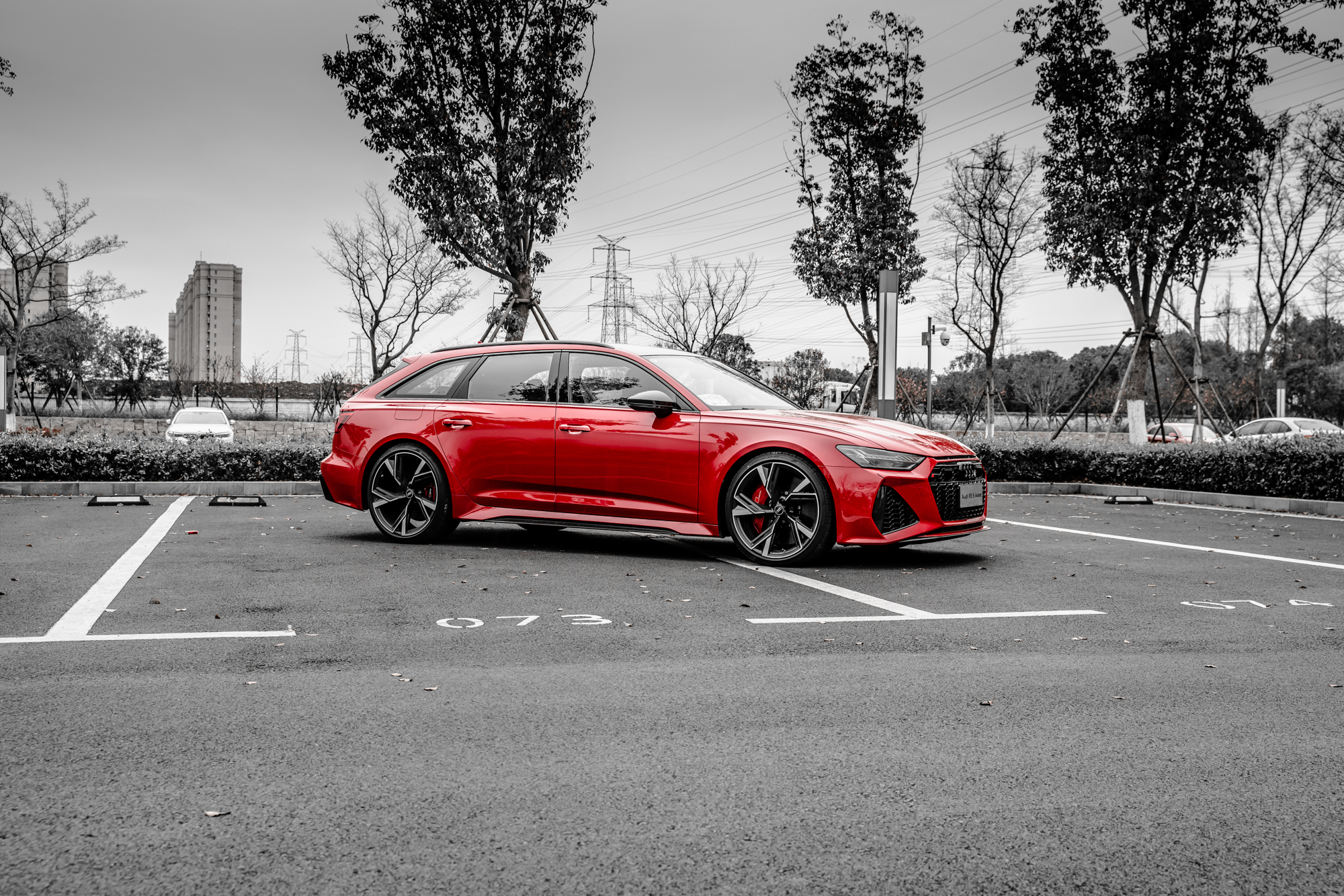 试驾奥迪rs6performance,弹弹车测评