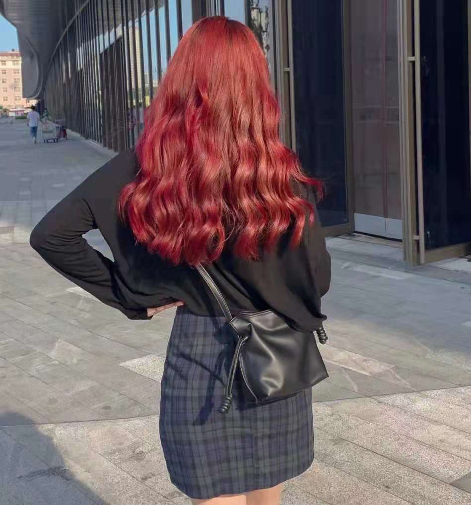 理发店染头发贵和便宜有区别吗,理发店烫染头发为什么这么贵