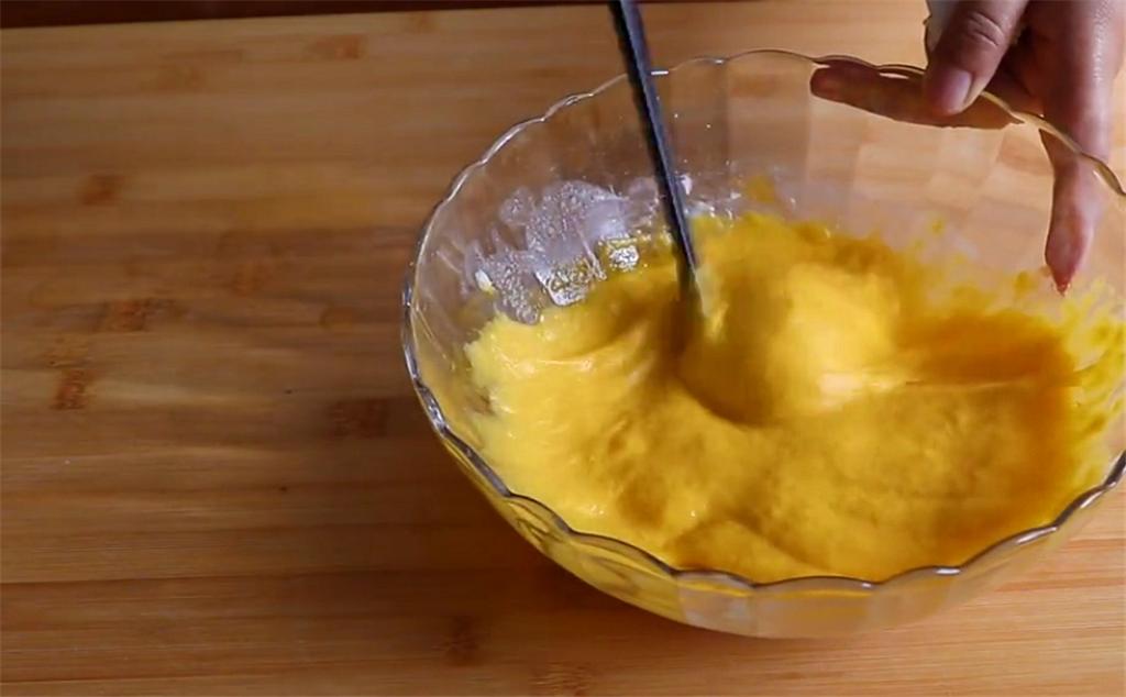 家常做蛋糕简单又好吃的做法,想吃蛋糕教你懒人版做法软糯10倍