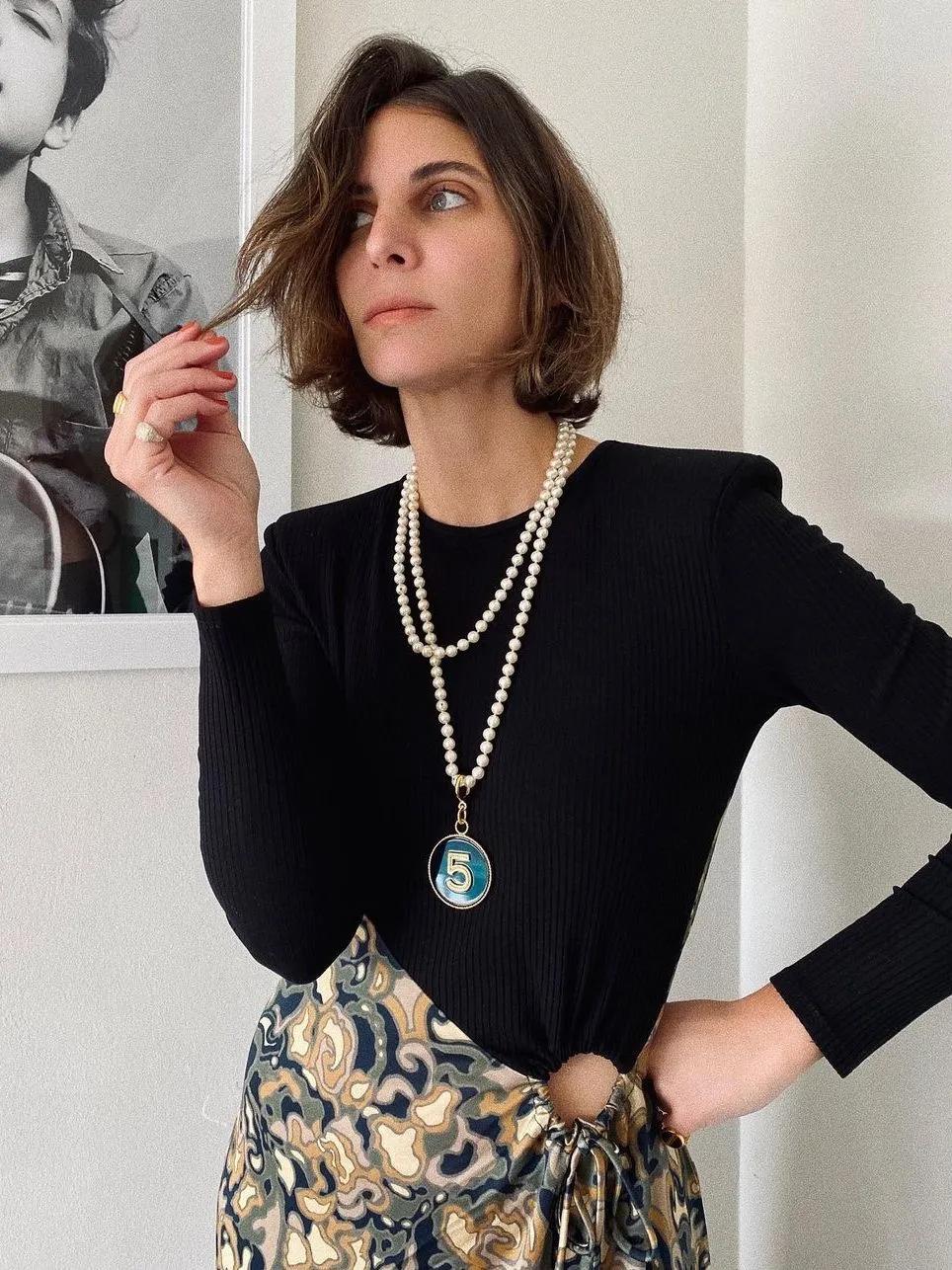 除了优雅贵气,珍珠还能休闲、叛逆、又嘻哈?