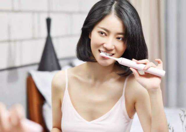 20和200的电动牙刷,20块的牙刷和3块钱的牙刷区别