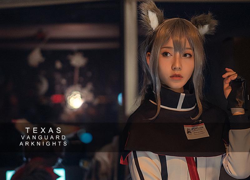 视觉盛宴，又一批coser现身明日方舟百人集结活动