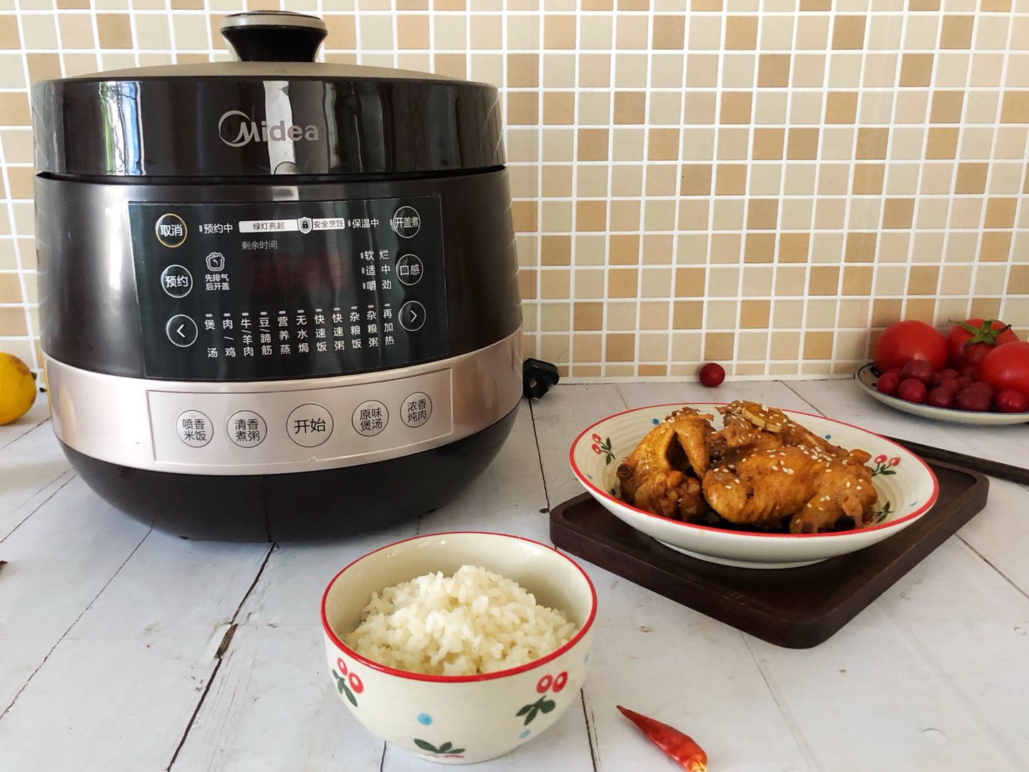 美的圆釜灶的电压力锅,美的电压力锅精钢厚釜炖肉