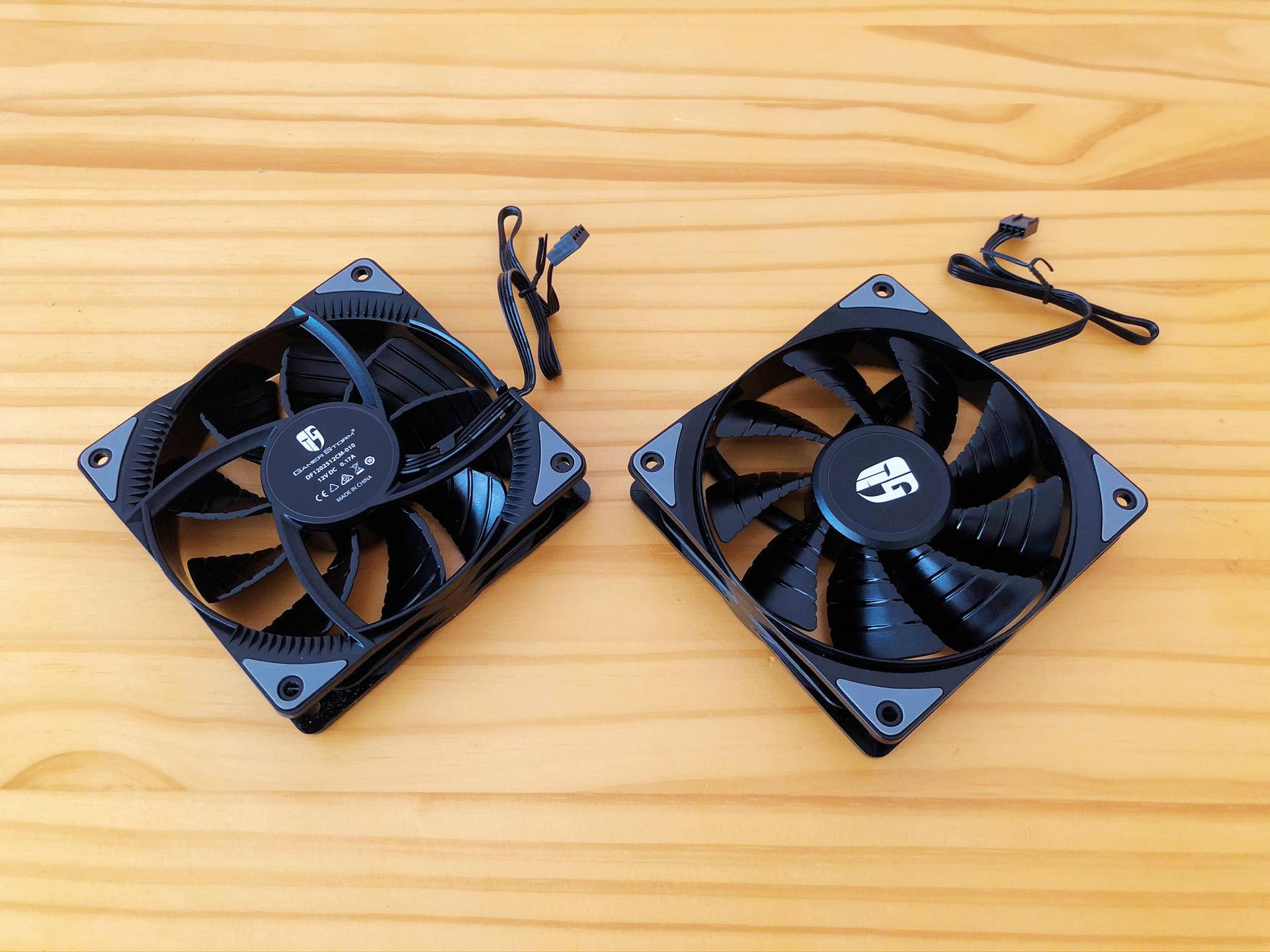 水冷散热器比风冷散热器贵多少,九州风神堡垒240v2cpu水冷散热器