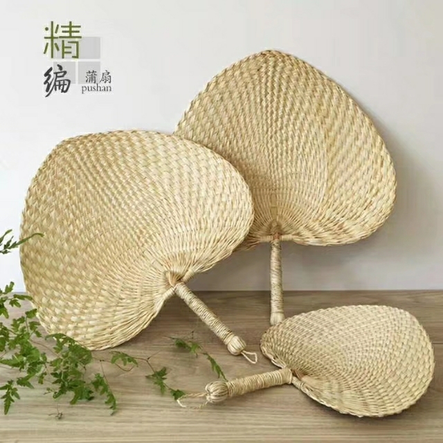 一把蒲扇轻摇旧时光,一把蒲扇朗读