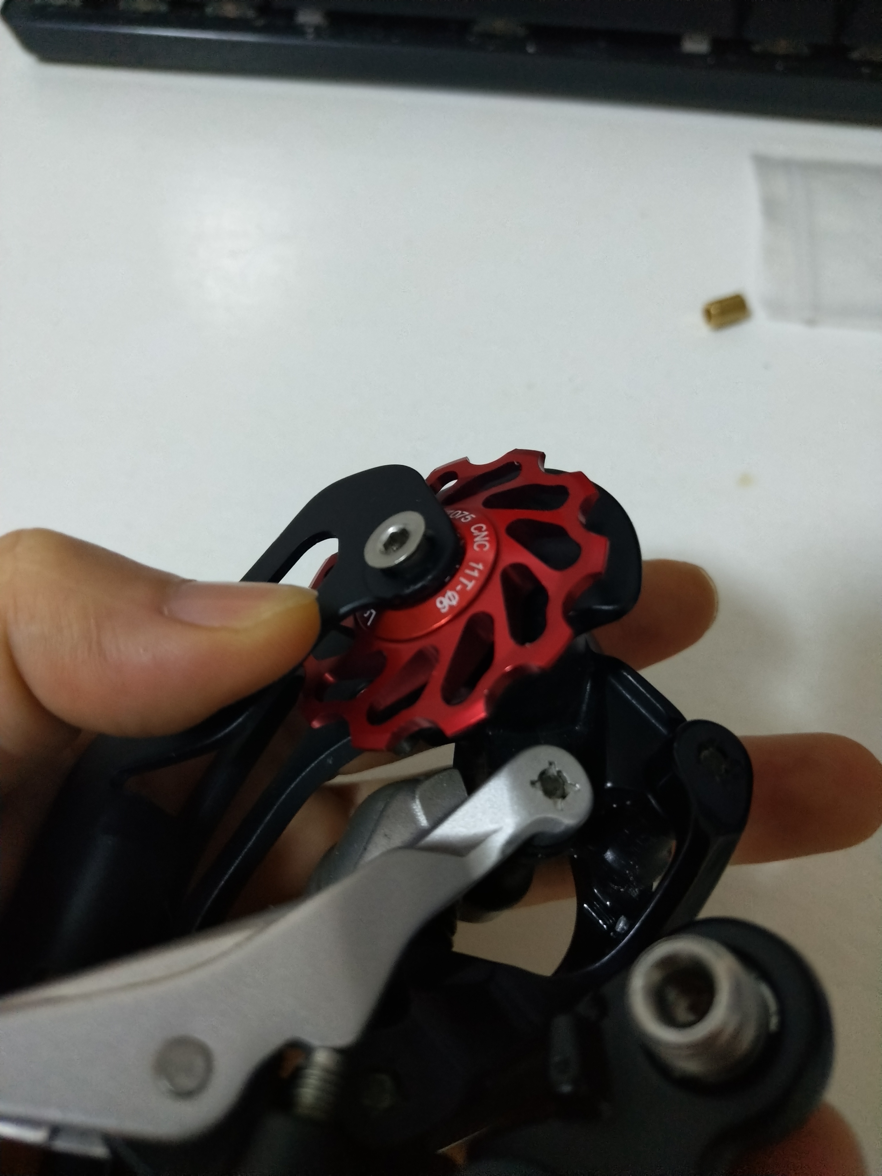 单车后拨滑丝修复,单车后拨掉了怎么修