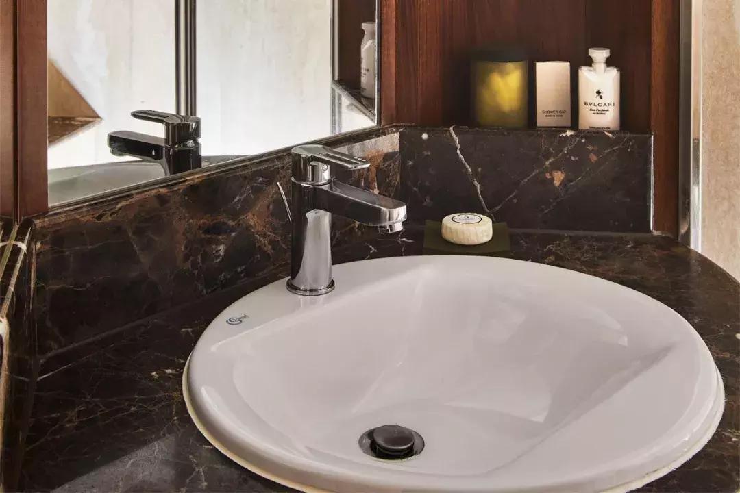 皮艇上漂流,皮筏艇海上