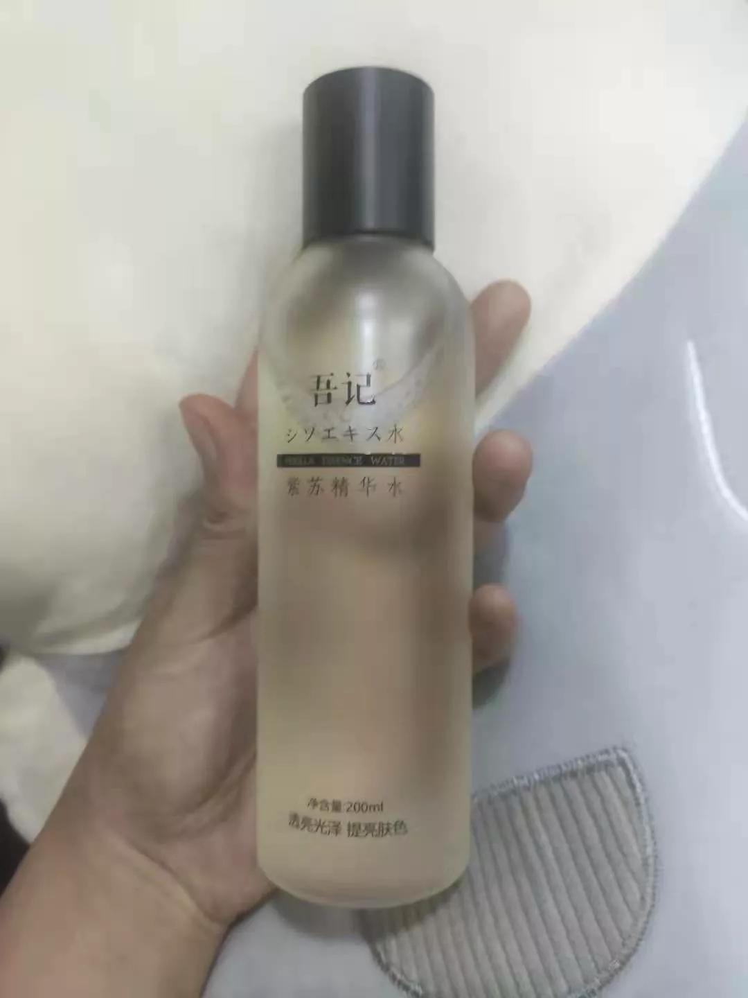 不建议囤货的护肤品推荐,这3款护肤品一定要用