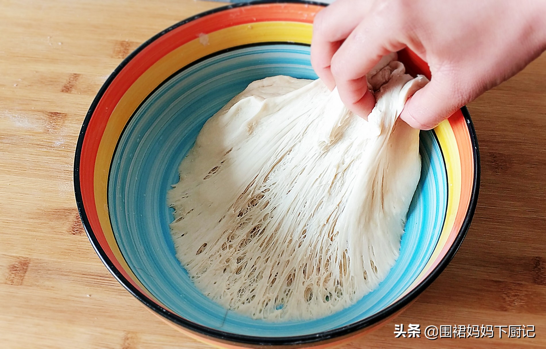 想要做出的水煎包焦香酥脆、蓬松喧软，注意这2点，一定不会失败