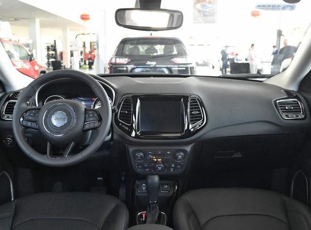 什么样的人开jeep大切诺基,开jeep指南者有面子吗