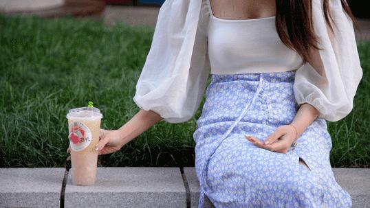 奈雪推荐果汁,奈雪选用了赣南脐橙