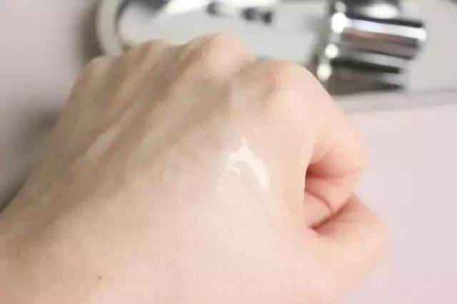 10年护肤心得，自用8款精华/肌底液深度测评，每款各有千秋附价格