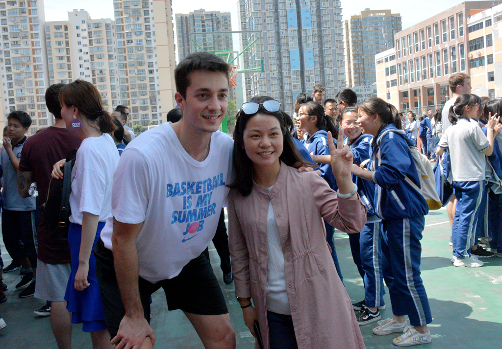 美国和西班牙篮球比赛,美国和西班牙篮球队来岚皋