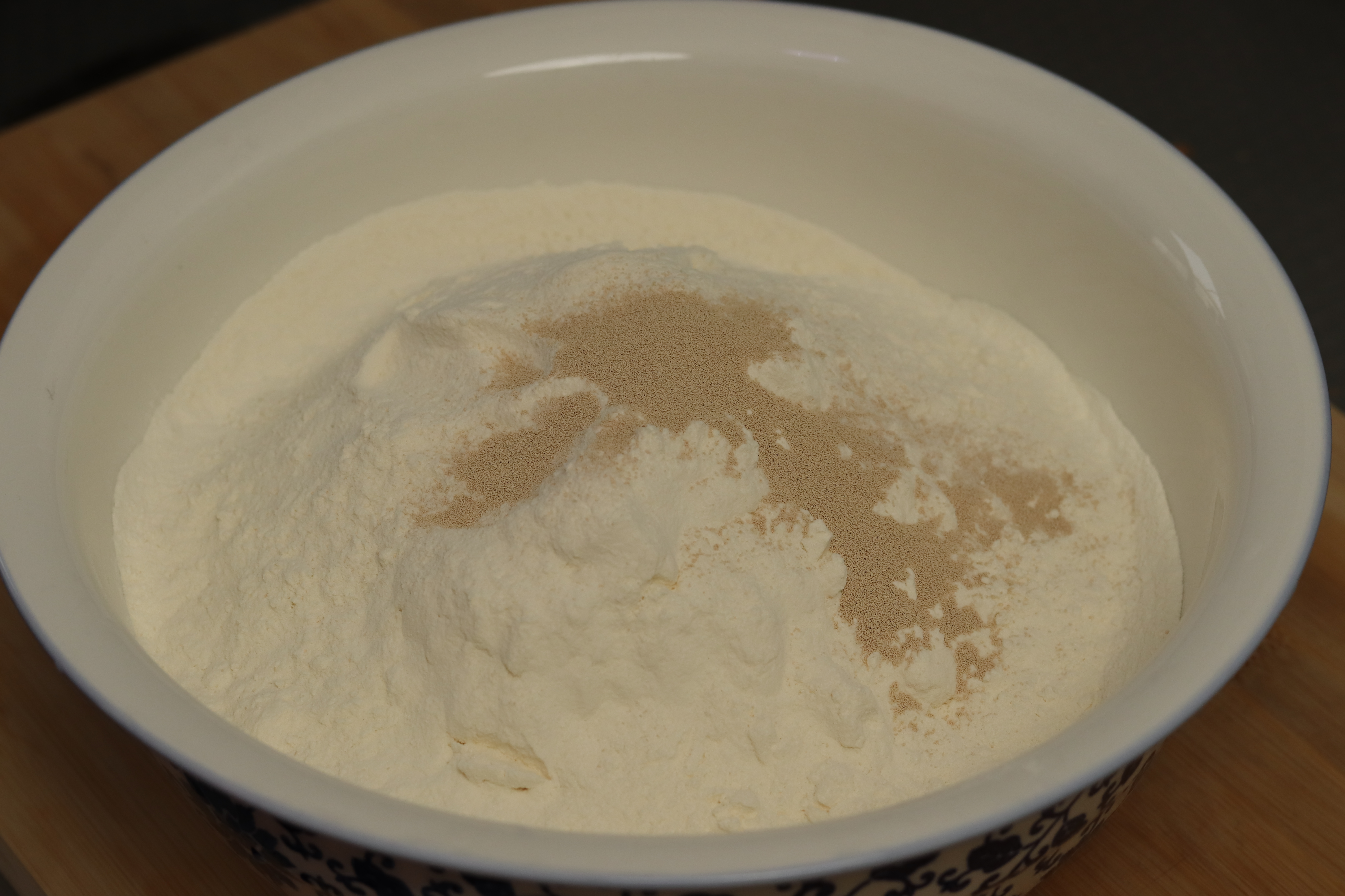 蒸包子切记不要早发面,蒸包子要怎么才不会粘笼布