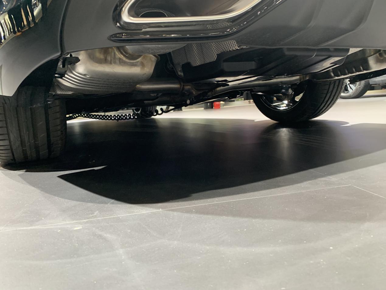 1.5T就卖30万，割韭菜还得是奔驰C级，评测C260