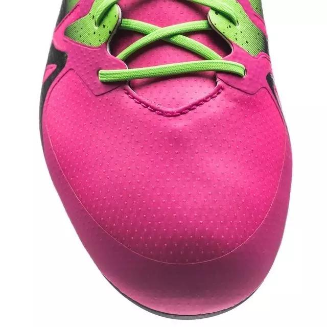 足球鞋怎么挑选布料,如何挑选足球鞋的视频