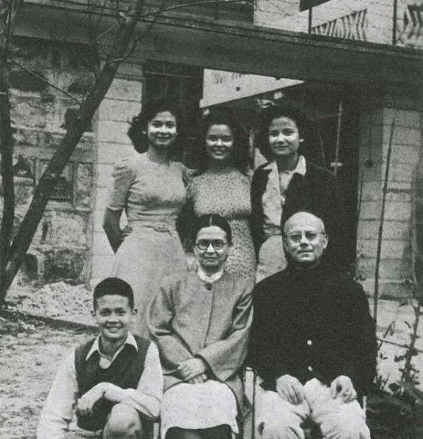 赌王蓝琼缨利智,蓝琼缨当年如何处置利智