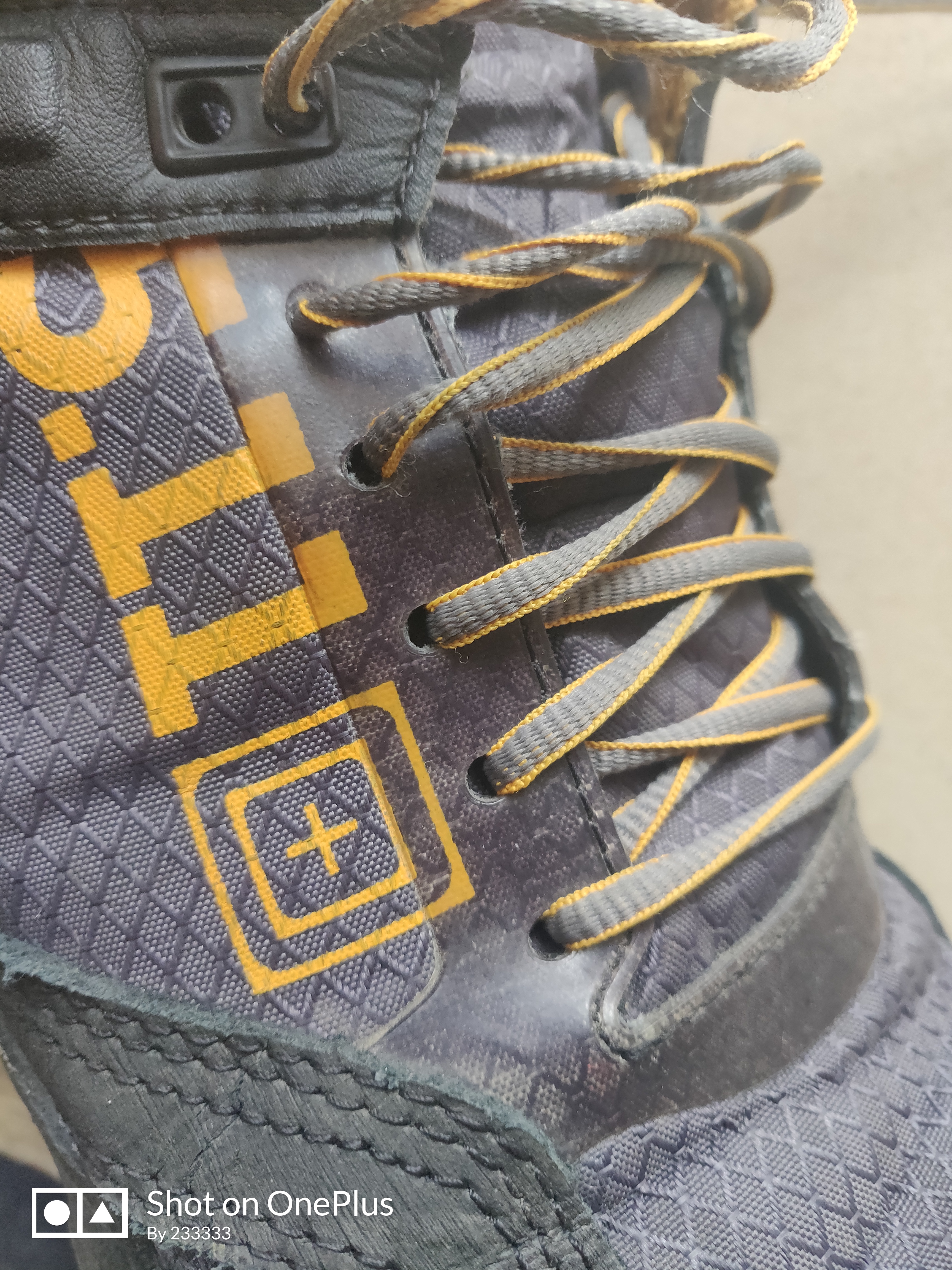 安德玛防水登山战术靴,okiy户外徒步登山战术靴