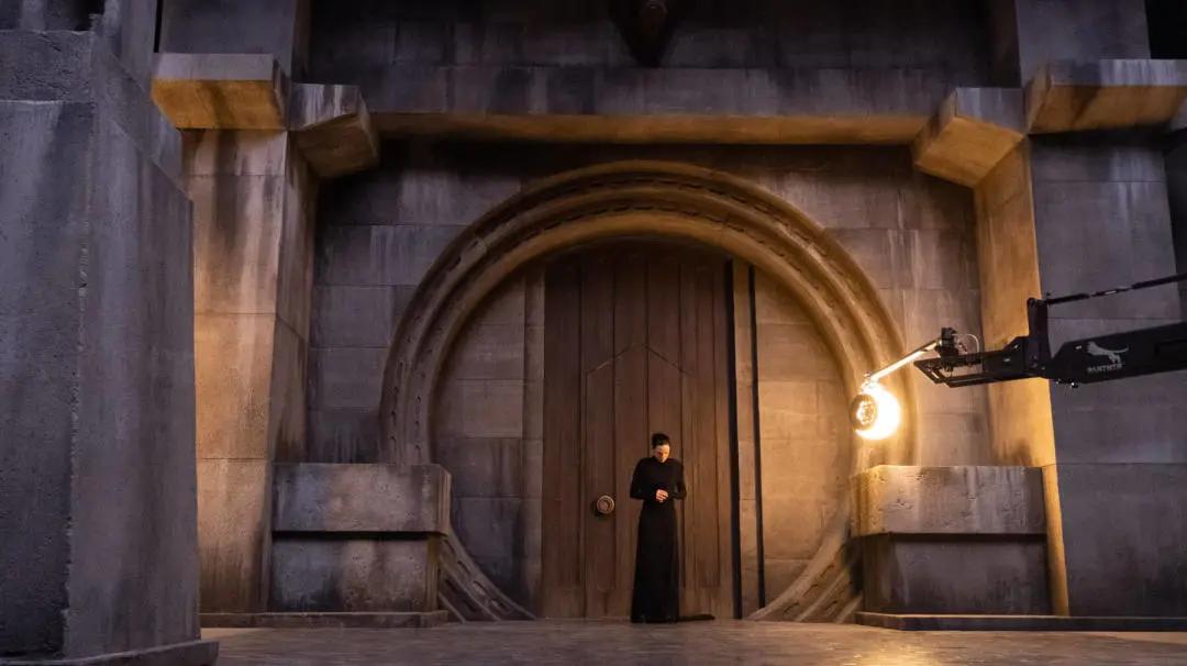 沙漠高级感走秀,沙漠走秀