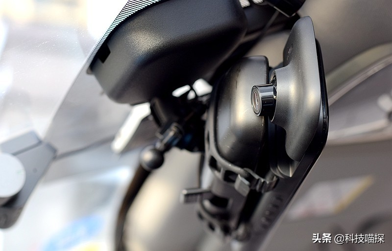 xt5流媒体后视镜怎么看行车记录仪,什么是流媒体后视镜行车记录仪