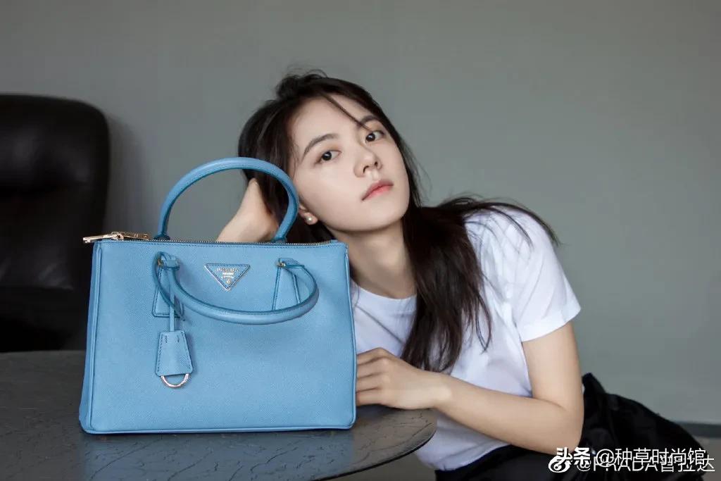 今夏必备的5款包包时髦炸了,5款神仙小众包包