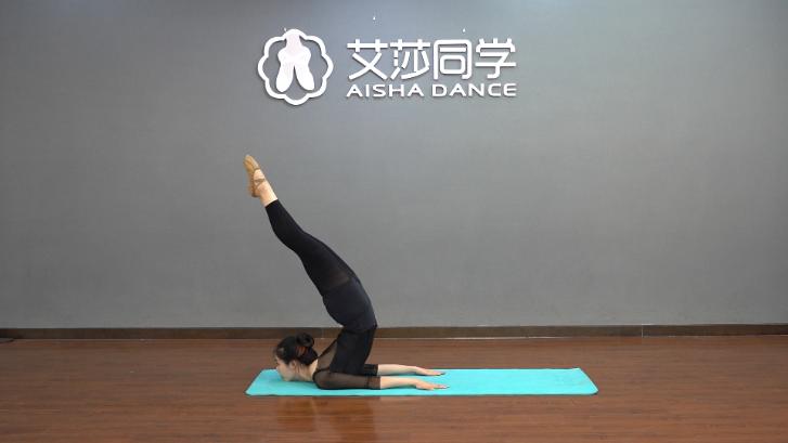 艾莎同学舞蹈动作,艾莎同学舞蹈慢动作