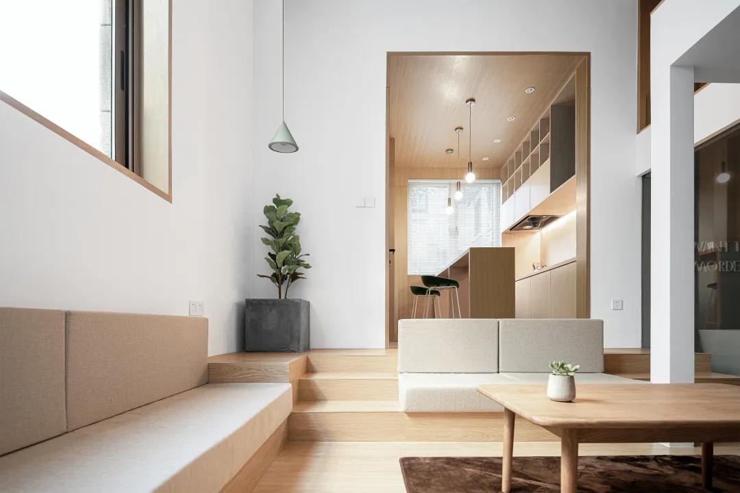 25平的小宅子不仅有花园还有浴缸,上海老弄堂别墅设计